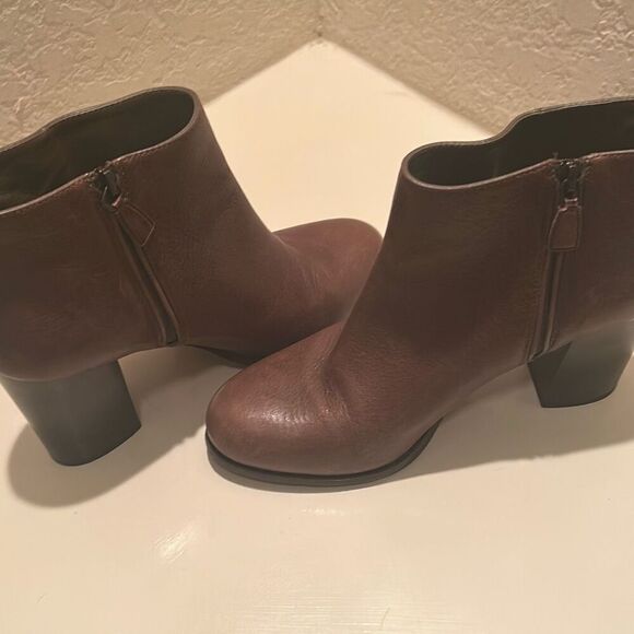 Prada Women's Size 40 Leather Booties Brown Fall Classic Quiet Luxury Minimalist - Picture 11 of 12
